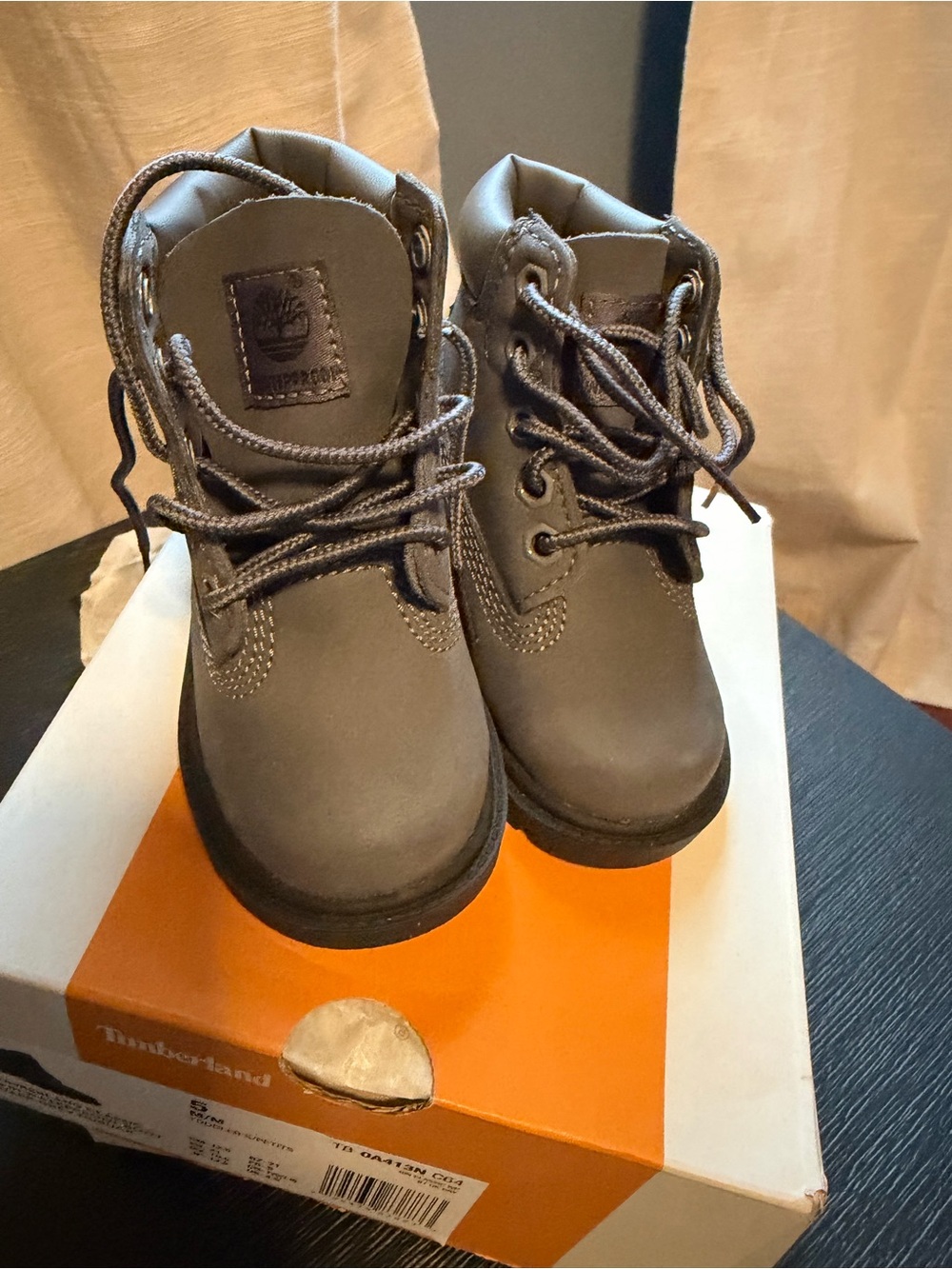 Timberland Kids Dark Gray Lace-Up Boots Size 5